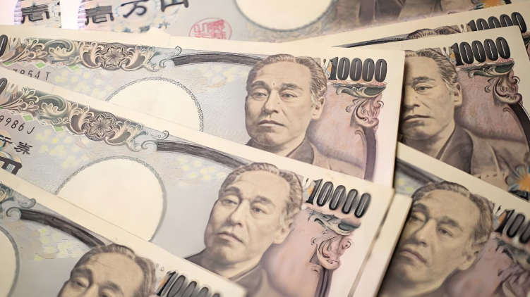 Japan's Current Account Surplus Hits Record High